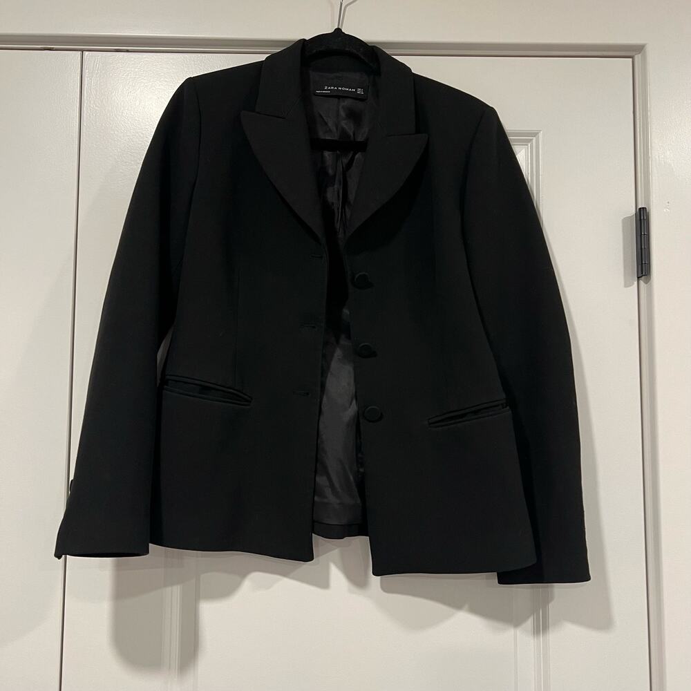 Zara Women's Black Blazer Structured Professional‎ Suiting Size Small
